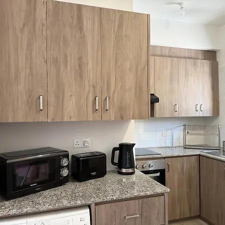 Elite Holidays Leda Gardens Cosy 1 Bed *